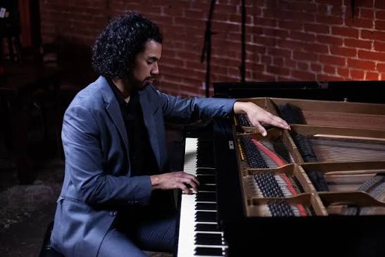 David Mesquitic Trio at Nocturne Jazz and Supper Club
